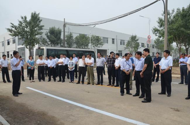 市、區觀摩團到華紡科技產業園實地考察